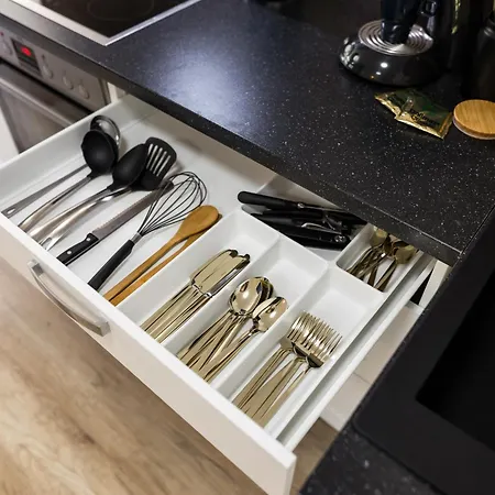 3 Bedroom Altstadtwohnung Mit Parkplatz, Tolle Lage In Schwaebisch Hall, Bis 8 Personen * שווביש האל