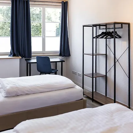 3 Bedroom Altstadtwohnung Mit Parkplatz, Tolle Lage In Schwaebisch Hall, Bis 8 Personen Apartment *