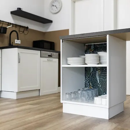 3 Bedroom Altstadtwohnung Mit Parkplatz, Tolle Lage In Schwaebisch Hall, Bis 8 Personen