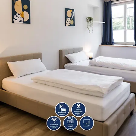 公寓 3 Bedroom Altstadtwohnung Mit Parkplatz, Tolle Lage In Schwaebisch Hall, Bis 8 Personen